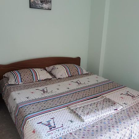 קסאמיל Tani'S Guesthouse מראה חיצוני תמונה