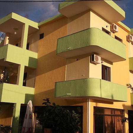 קסאמיל Tani'S Guesthouse מראה חיצוני תמונה