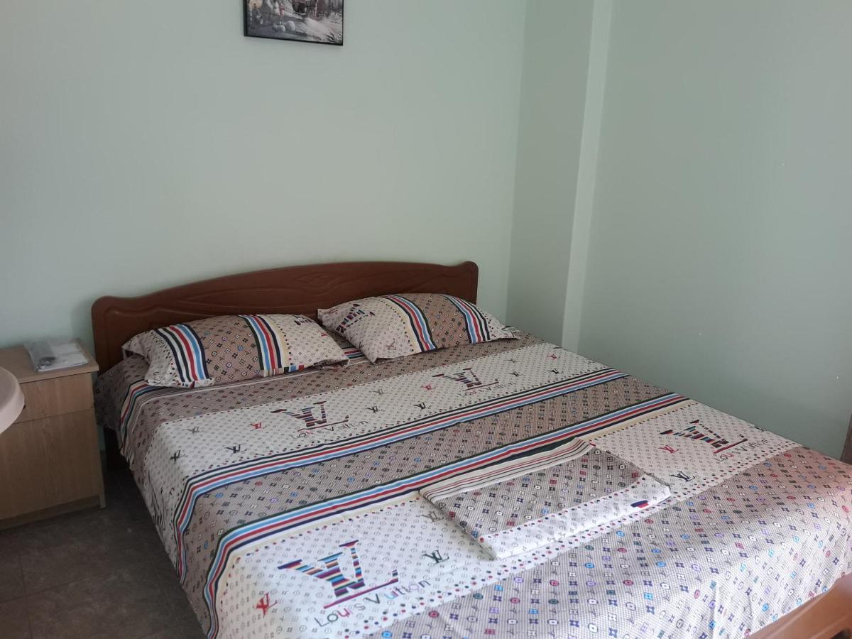 קסאמיל Tani'S Guesthouse מראה חיצוני תמונה
