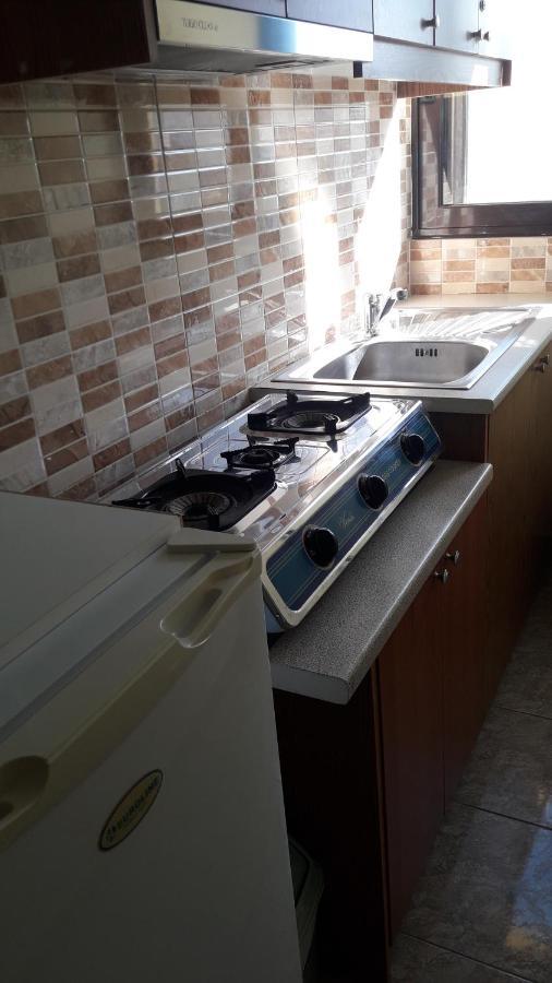 קסאמיל Tani'S Guesthouse מראה חיצוני תמונה
