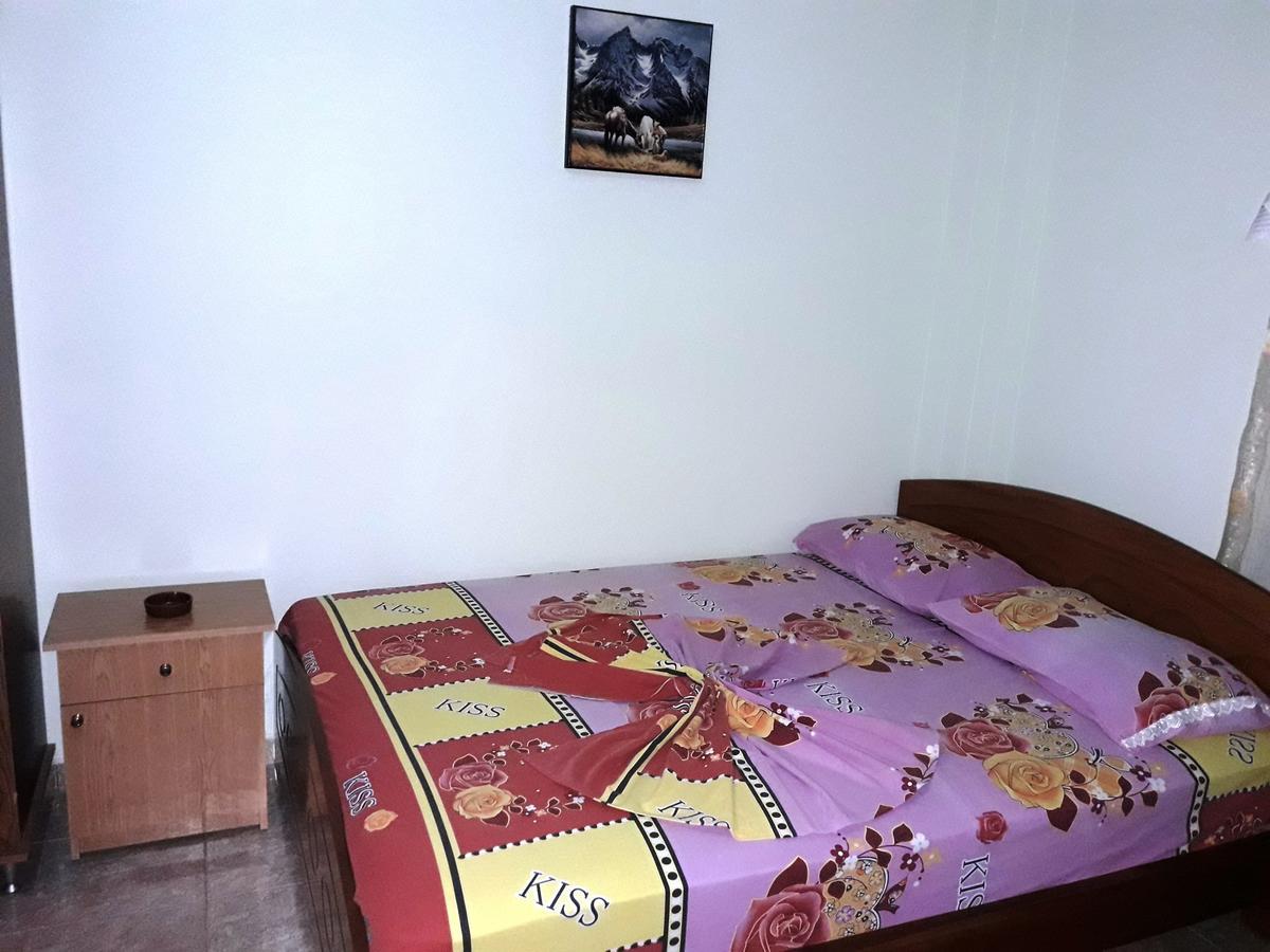 קסאמיל Tani'S Guesthouse מראה חיצוני תמונה