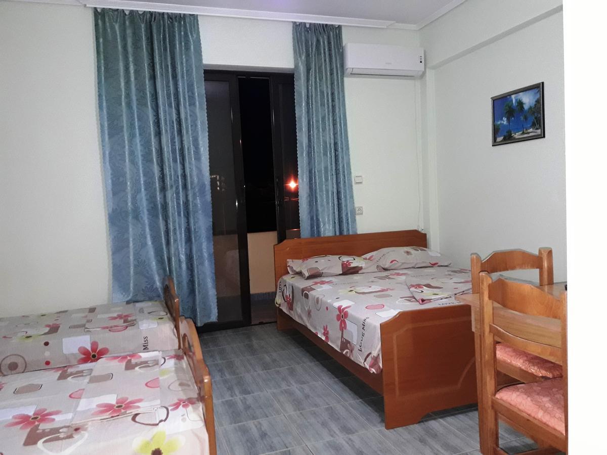 קסאמיל Tani'S Guesthouse מראה חיצוני תמונה