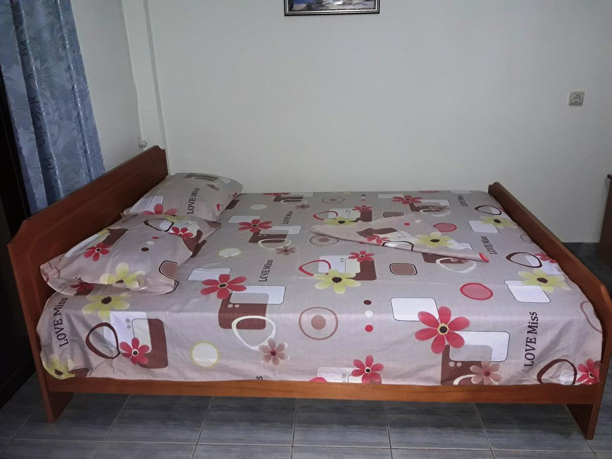 קסאמיל Tani'S Guesthouse מראה חיצוני תמונה