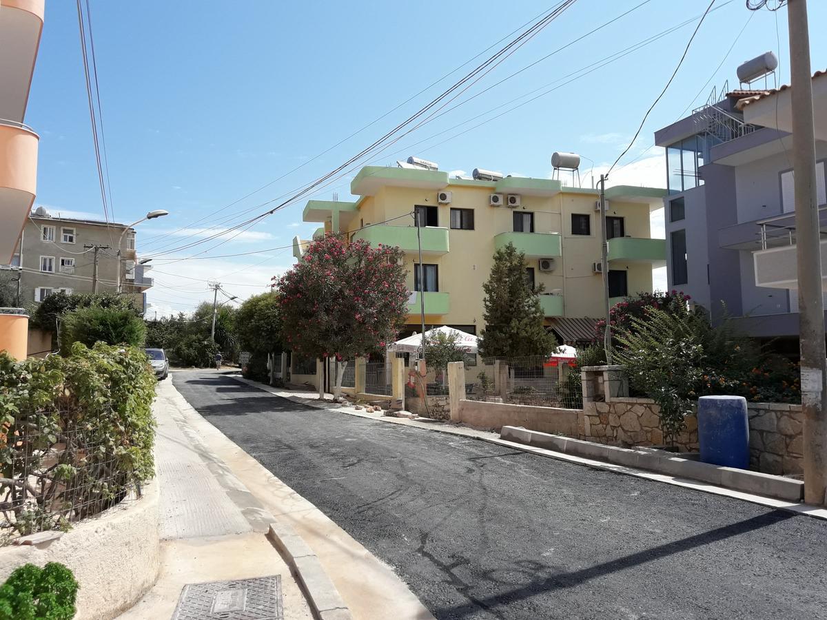 קסאמיל Tani'S Guesthouse מראה חיצוני תמונה